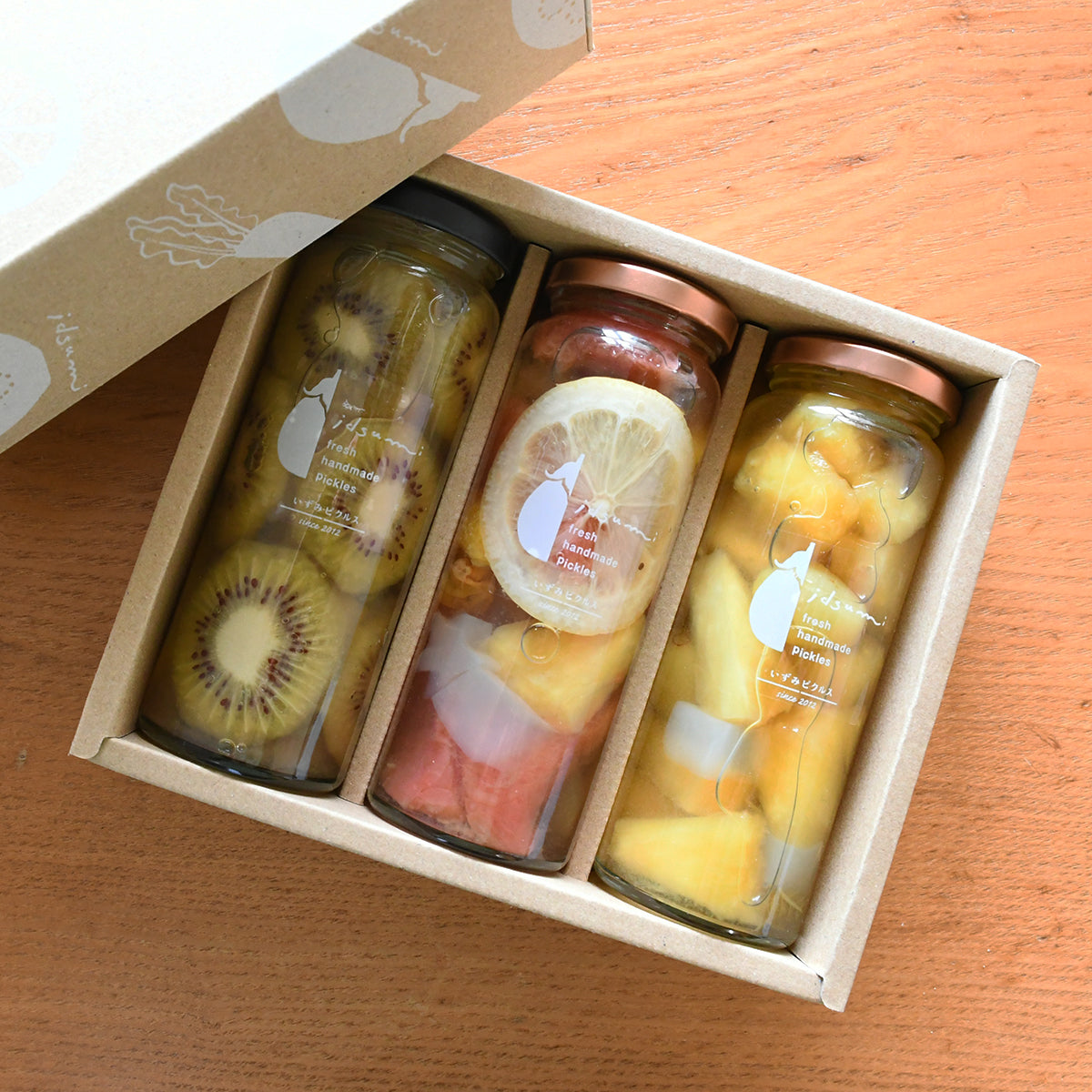 【送料無料2025・お歳暮ギフトセット】フルーツ彩3本セット（ギフトボックス付）